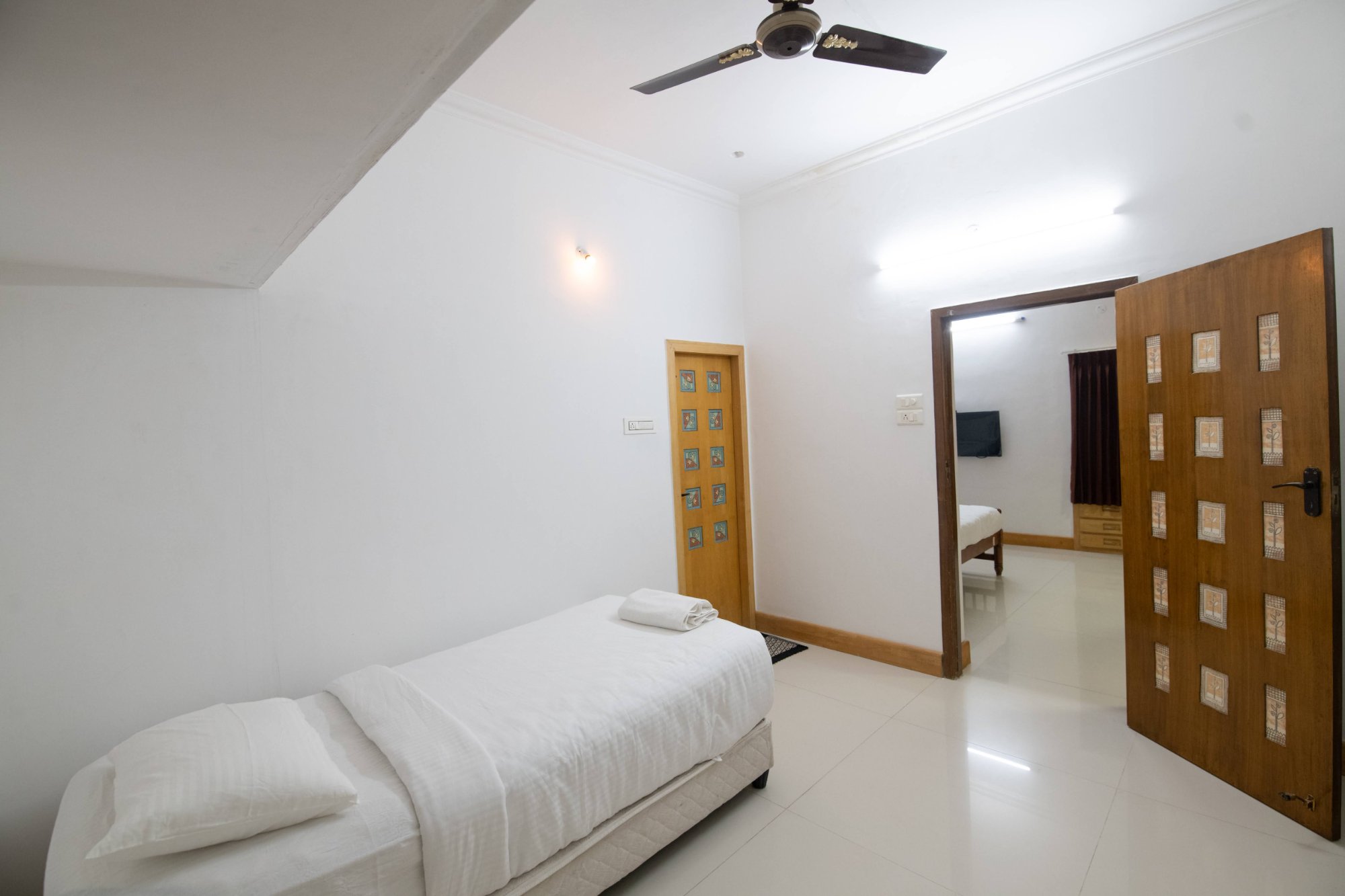 Thaayar Homestay Standard AC Room